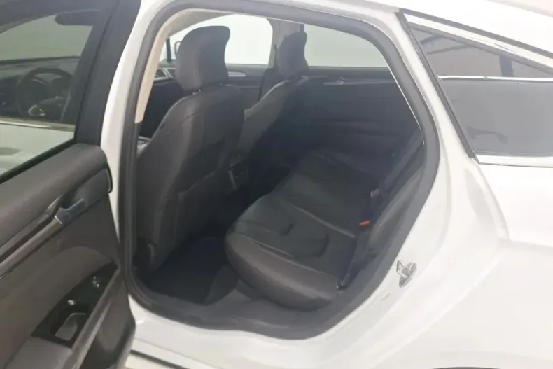 Ford Mondeo din 2022 cu 60.730 km - oferta FOR141596 - foto 7