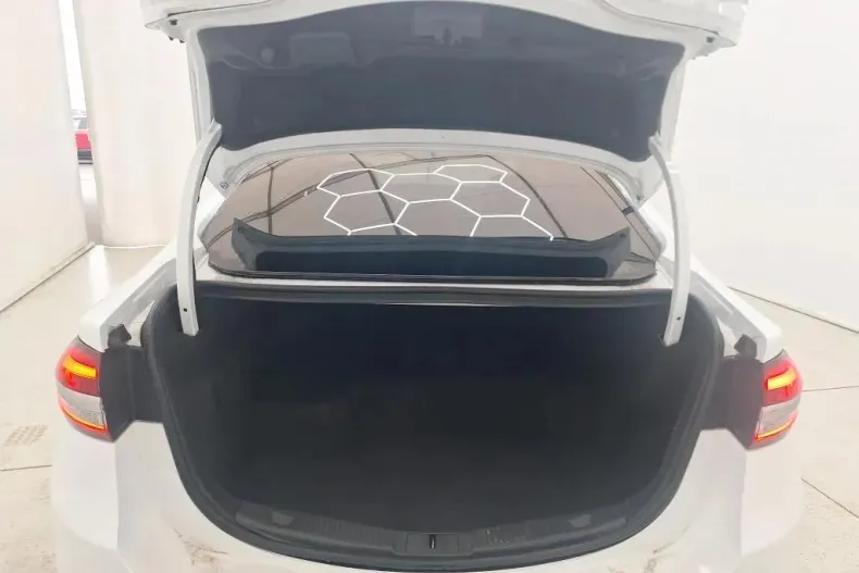 Ford Mondeo din 2022 cu 60.730 km - oferta FOR141596 - foto 8