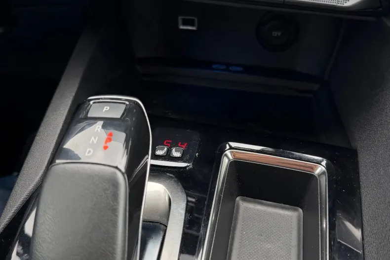 Peugeot 3008 din 2021 cu 164.000 km - oferta PEU141617 - foto 22