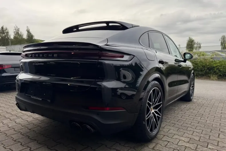 Porsche Cayenne din 2025 cu 6.999 km - oferta POR141647 - foto 2