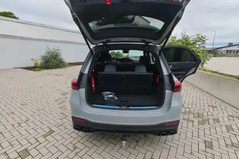 Mercedes-Benz GLE 53 AMG din 2025 cu 5 km - oferta MER141648 - foto 4