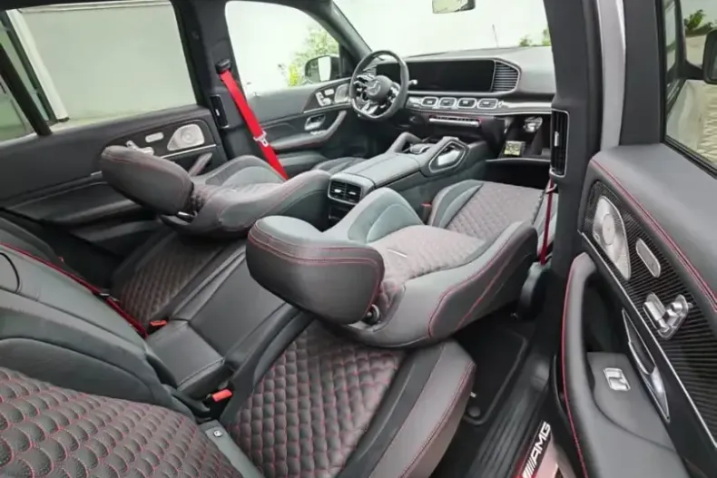 Mercedes-Benz GLE 53 AMG din 2025 cu 5 km - oferta MER141648 - foto 9