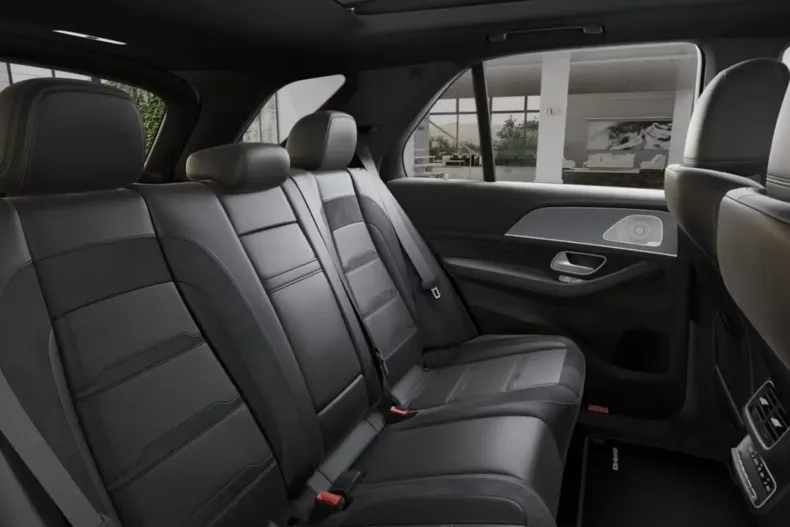 Mercedes-Benz GLE 53 AMG din 2025 cu 24.500 km - oferta MER141650 - foto 4