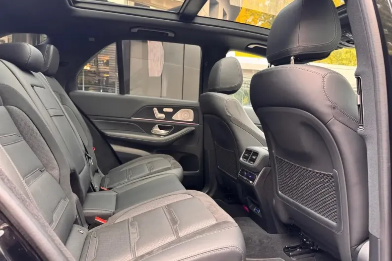 Mercedes-Benz GLE 53 AMG din 2025 cu 11.378 km - oferta MER141653 - foto 13