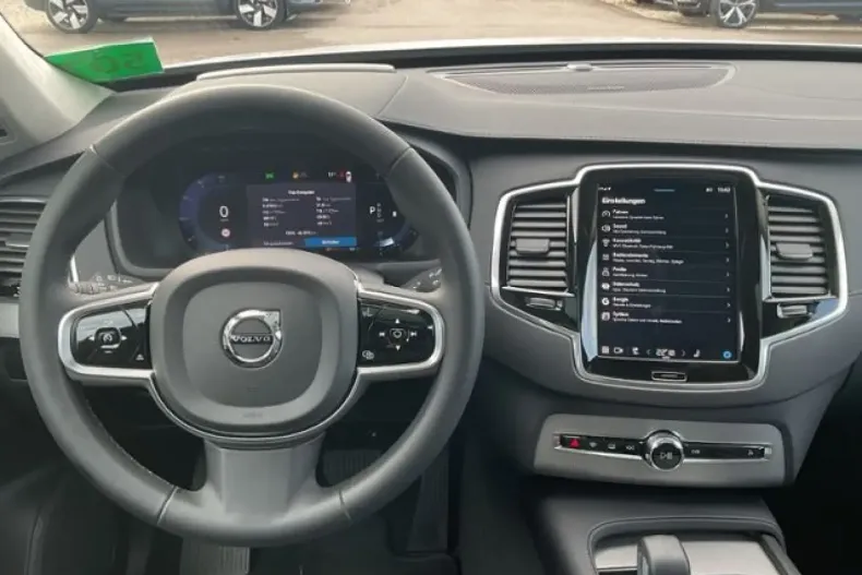 Volvo XC90 din 2023 cu 43.400 km - oferta VOL141655 - foto 12