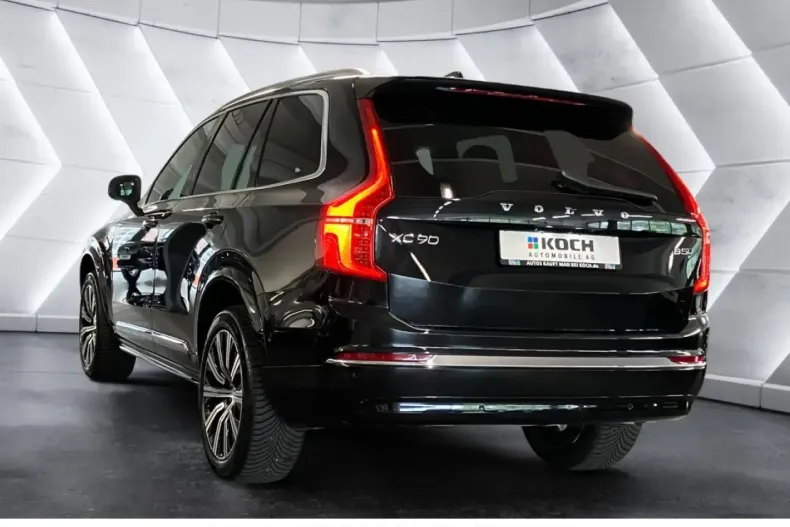 Volvo XC90 din 2023 cu 21.990 km - oferta VOL141660 - foto 2