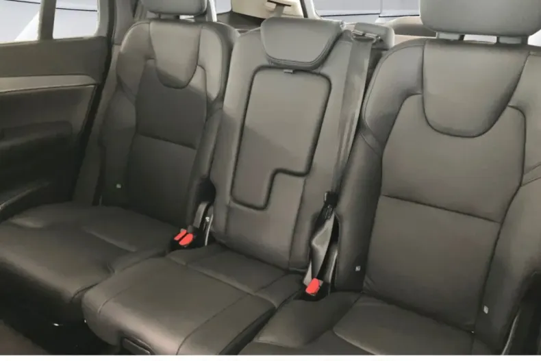 Volvo XC90 din 2023 cu 21.990 km - oferta VOL141660 - foto 6