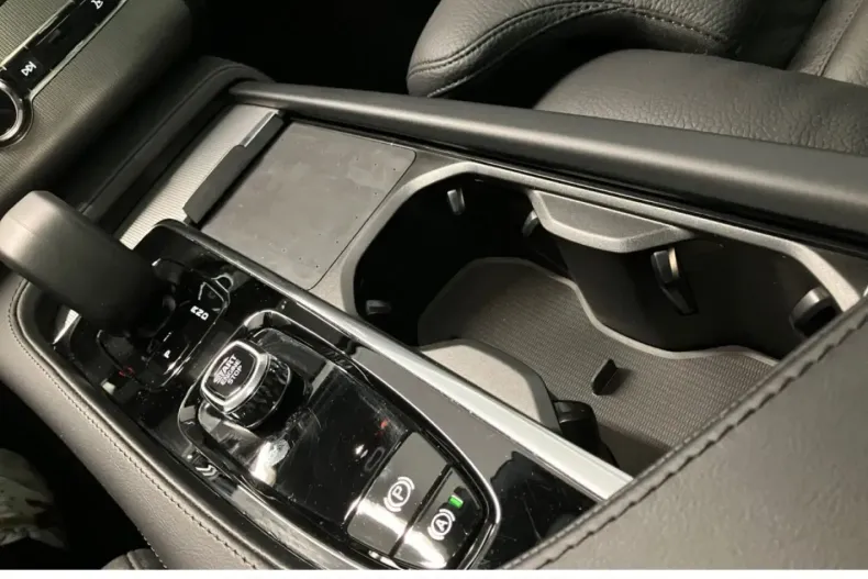 Volvo XC90 din 2023 cu 21.990 km - oferta VOL141660 - foto 20