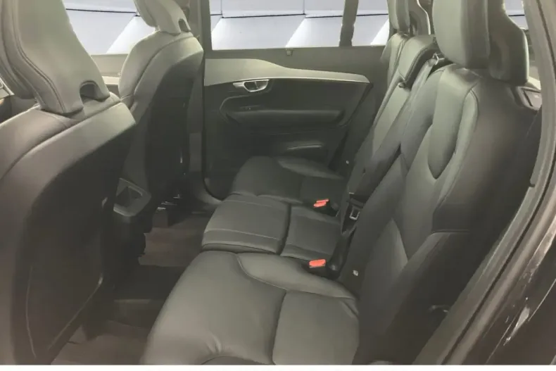 Volvo XC90 din 2023 cu 21.990 km - oferta VOL141660 - foto 24