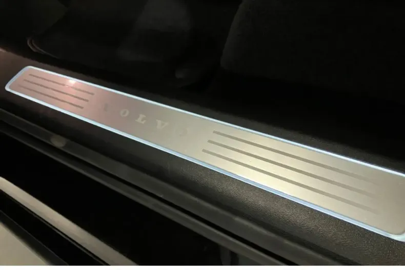 Volvo XC90 din 2023 cu 21.990 km - oferta VOL141660 - foto 29