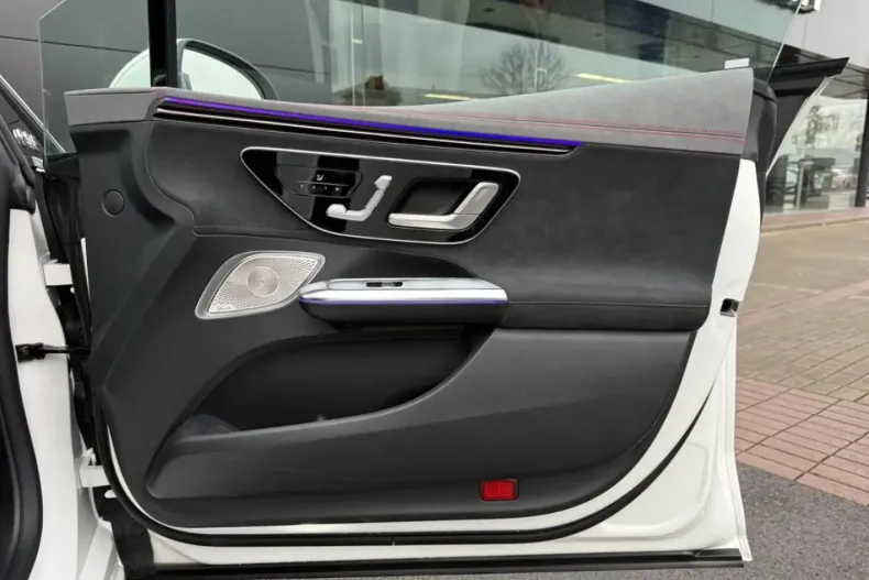 Mercedes-Benz EQE din 2024 cu 9.698 km - oferta MER141663 - foto 14