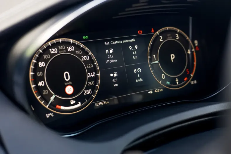 Jaguar E-Pace din 2024 cu 21.950 km - oferta JAG141664 - foto 16