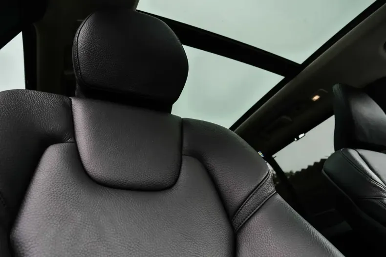 Volvo XC90 din 2023 cu 34.624 km - oferta VOL141670 - foto 13