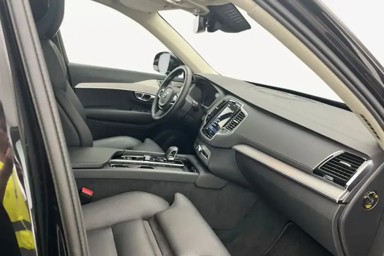 Volvo XC90 din 2024 cu 19.248 km - oferta VOL141673 - foto 15