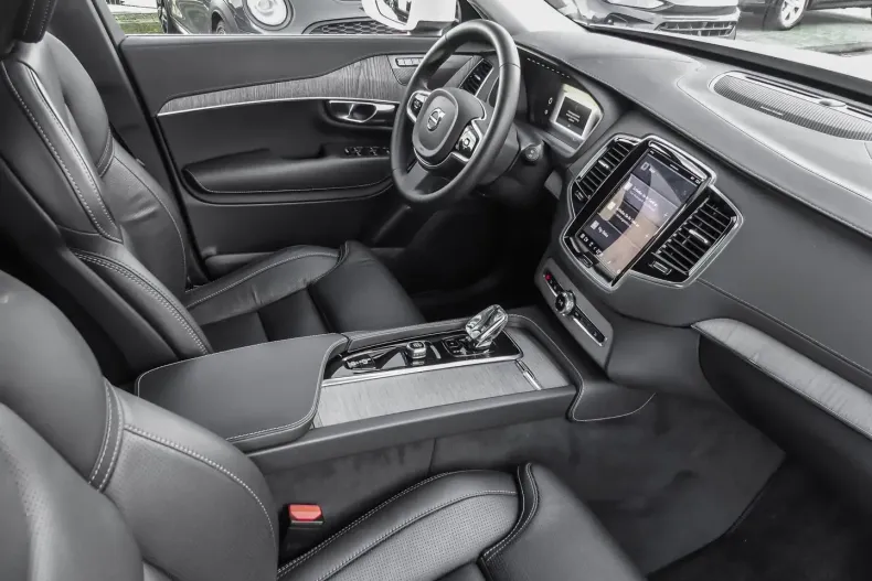 Volvo XC90 din 2023 cu 21.700 km - oferta VOL141677 - foto 5