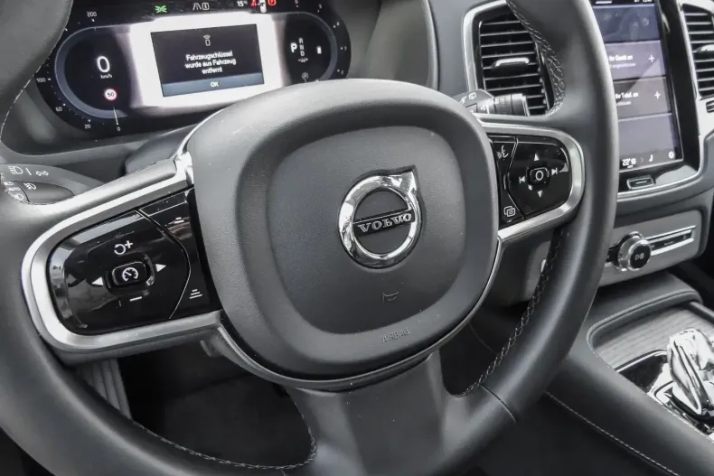 Volvo XC90 din 2023 cu 21.700 km - oferta VOL141677 - foto 11