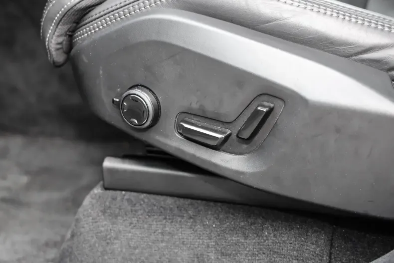 Volvo XC90 din 2023 cu 18.442 km - oferta VOL141693 - foto 12