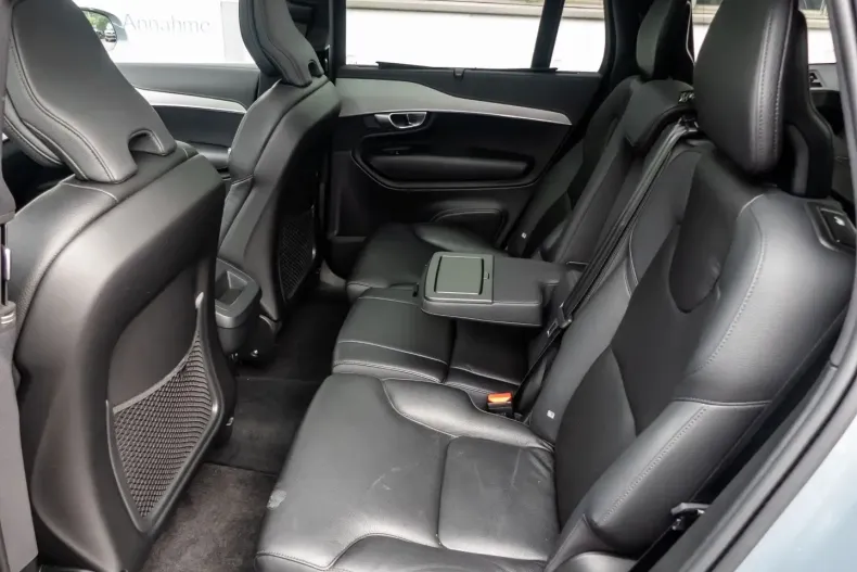 Volvo XC90 din 2023 cu 29.506 km - oferta VOL141701 - foto 13