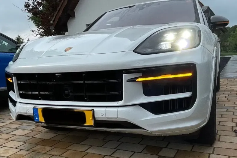 Porsche Cayenne din 2024 cu 53.000 km - oferta POR141706 - foto 4