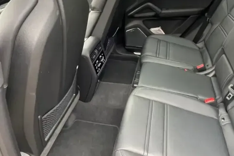 Porsche Cayenne din 2024 cu 53.000 km - oferta POR141706 - foto 13