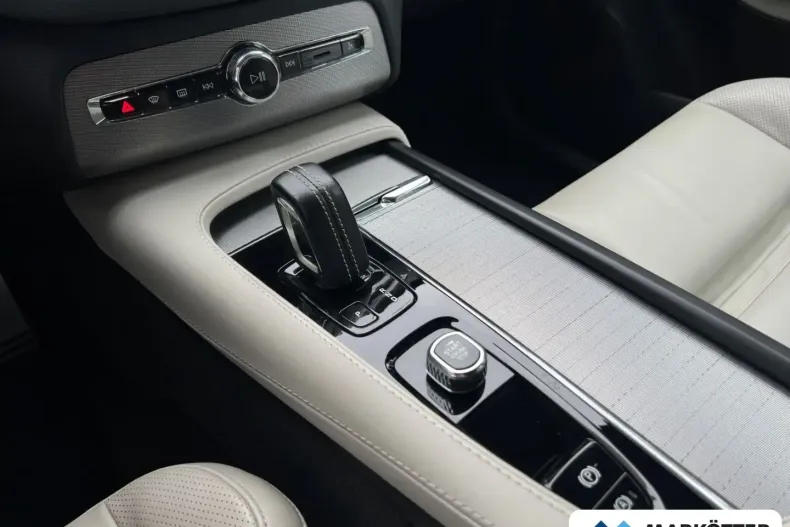 Volvo XC90 din 2022 cu 67.000 km - oferta VOL141708 - foto 21