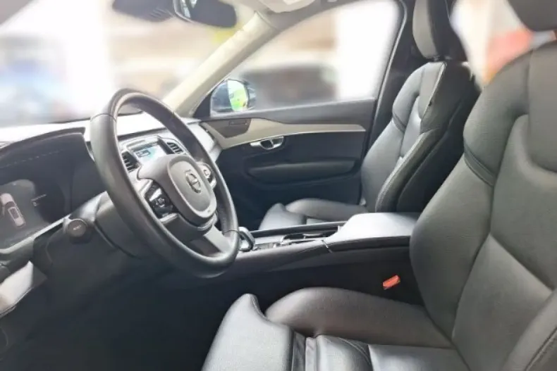 Volvo XC90 din 2022 cu 55.910 km - oferta VOL141723 - foto 7