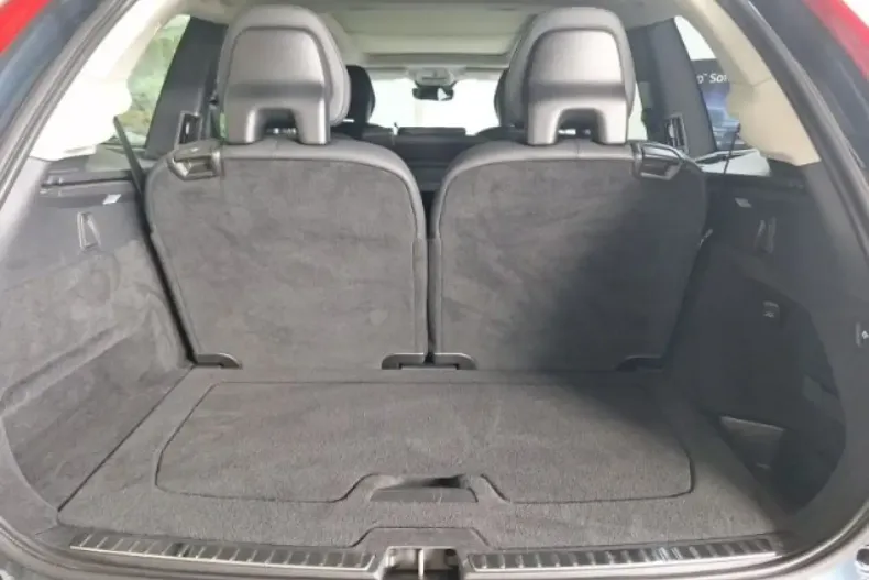 Volvo XC90 din 2022 cu 55.910 km - oferta VOL141723 - foto 12