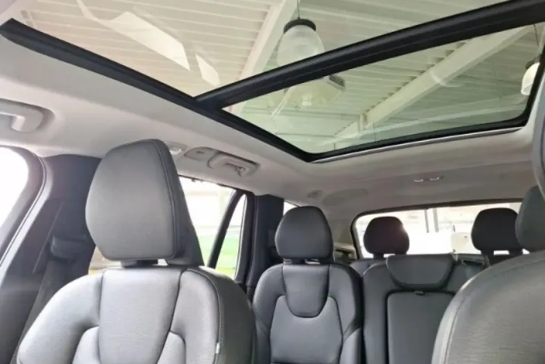 Volvo XC90 din 2022 cu 55.910 km - oferta VOL141723 - foto 17