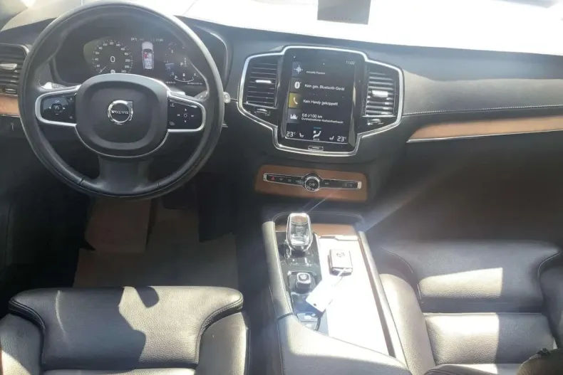 Volvo XC90 din 2022 cu 60.500 km - oferta VOL141725 - foto 8