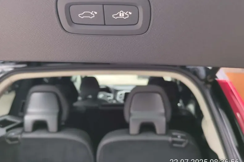 Volvo XC90 din 2022 cu 72.100 km - oferta VOL141730 - foto 7