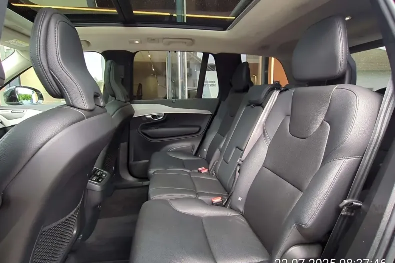 Volvo XC90 din 2022 cu 72.100 km - oferta VOL141730 - foto 9