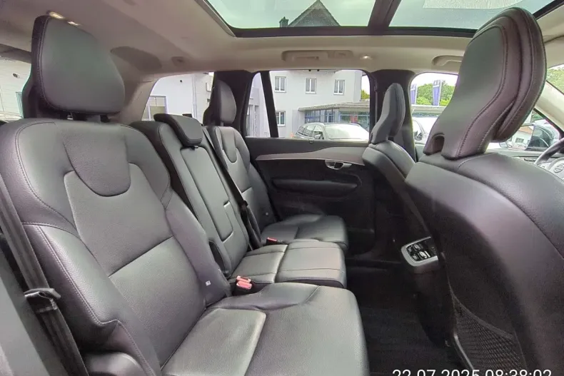 Volvo XC90 din 2022 cu 72.100 km - oferta VOL141730 - foto 10