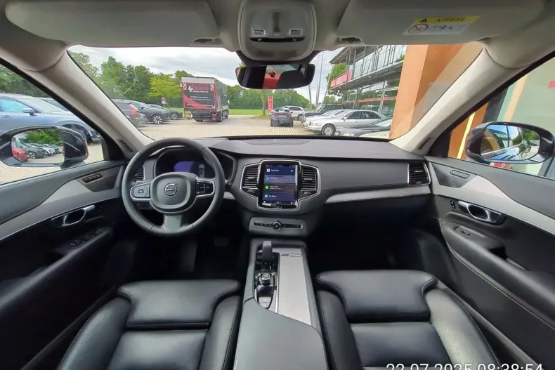 Volvo XC90 din 2022 cu 72.100 km - oferta VOL141730 - foto 13