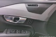 Volvo XC90 din 2022 cu 72.100 km - oferta VOL141730 - foto 21