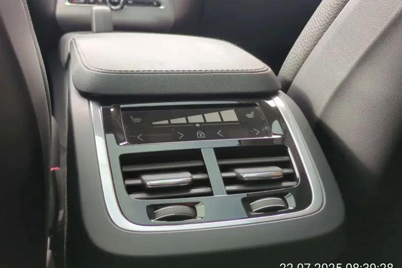 Volvo XC90 din 2022 cu 72.100 km - oferta VOL141730 - foto 23