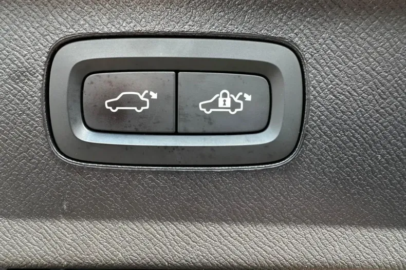 Volvo XC90 din 2022 cu 58.100 km - oferta VOL141731 - foto 10