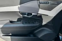 Volvo XC90 din 2022 cu 58.100 km - oferta VOL141731 - foto 13