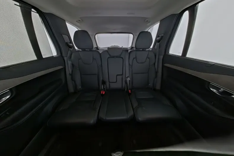 Volvo XC90 din 2022 cu 54.967 km - oferta VOL141743 - foto 17