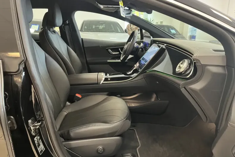 Mercedes-Benz EQE din 2023 cu 40.375 km - oferta MER141766 - foto 21