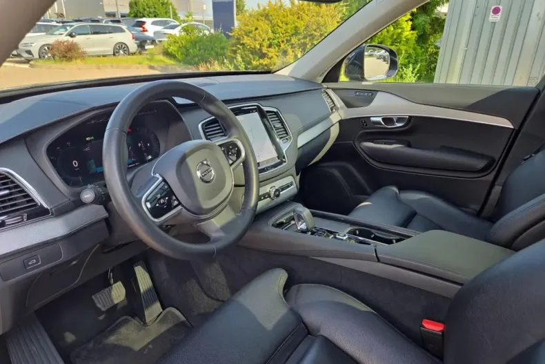 Volvo XC90 din 2022 cu 62.651 km - oferta VOL141769 - foto 10