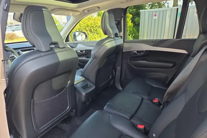 Volvo XC90 din 2022 cu 62.651 km - oferta VOL141769 - foto 14