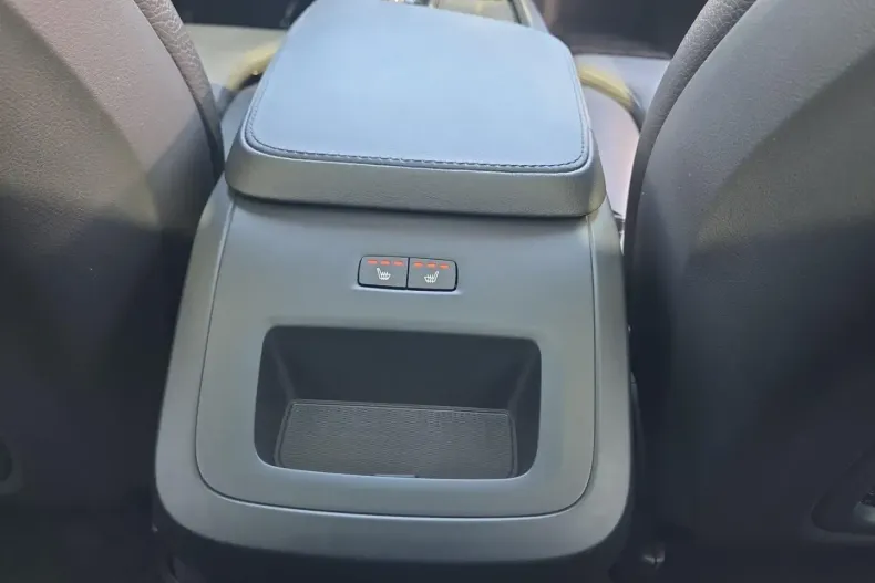 Volvo XC90 din 2022 cu 62.651 km - oferta VOL141769 - foto 18