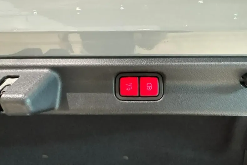 Mercedes-Benz EQE din 2023 cu 59.316 km - oferta MER141771 - foto 25