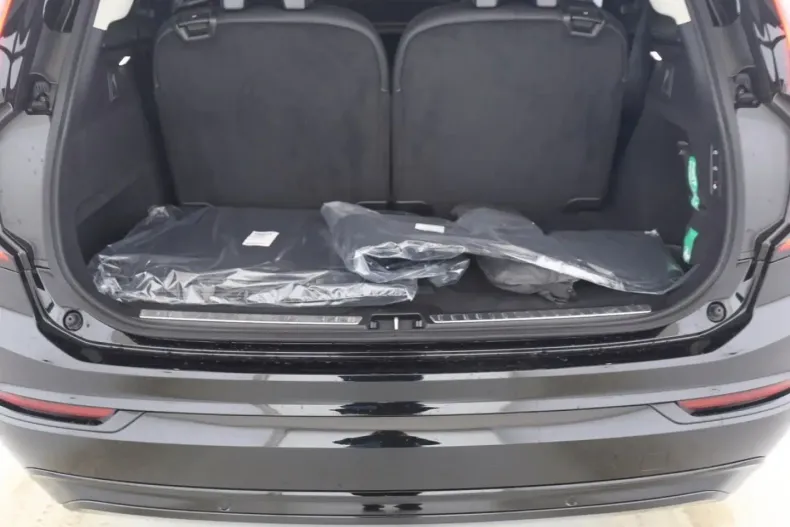 Volvo XC90 din 2025 cu 21.600 km - oferta VOL141774 - foto 5