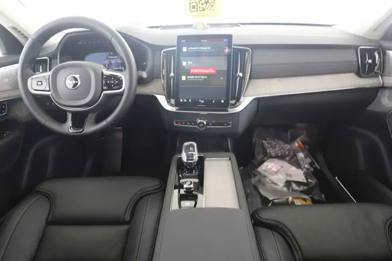 Volvo XC90 din 2025 cu 21.600 km - oferta VOL141774 - foto 6