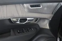 Volvo XC90 din 2025 cu 21.600 km - oferta VOL141774 - foto 8