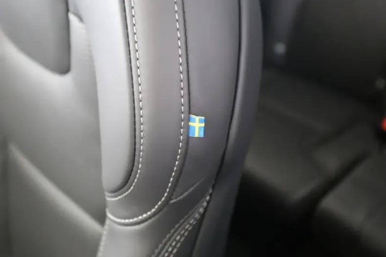 Volvo XC90 din 2025 cu 21.600 km - oferta VOL141774 - foto 10