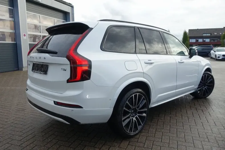 Volvo XC90 din 2025 cu 13.150 km - oferta VOL141776 - foto 2