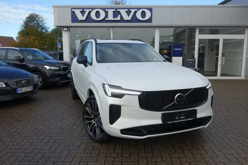 Volvo XC90 din 2025 cu 13.150 km - oferta VOL141776 - foto 3