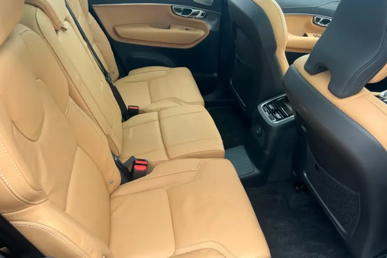 Volvo XC90 din 2024 cu 12.044 km - oferta VOL141777 - foto 10